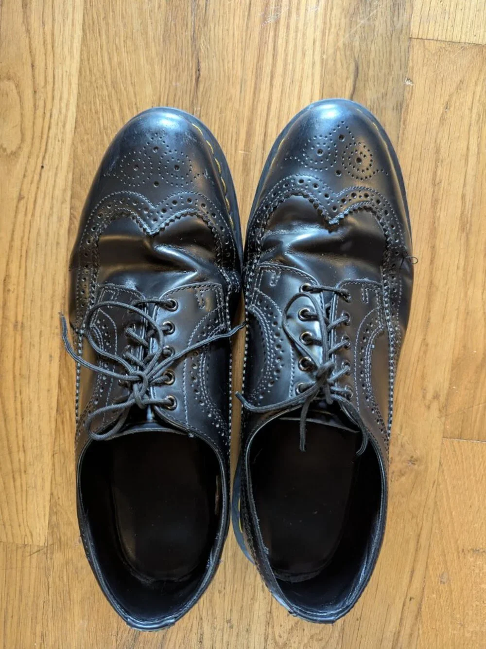 Dr Martens 3989 Yellow Stitch Smooth Leather Brogue Shoes Men's 12US
